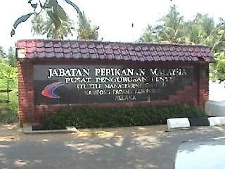 Ismah Beach Resort Masjid Tanah Bagian luar foto